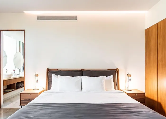 Apartment D-101